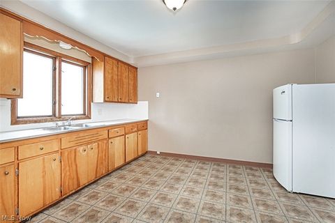 Tiny photo for 4633 Warner Road, Garfield Heights, OH 44125 (MLS # 5190169)