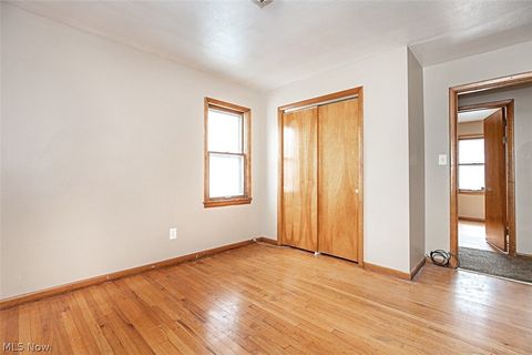 Tiny photo for 4633 Warner Road, Garfield Heights, OH 44125 (MLS # 5190169)