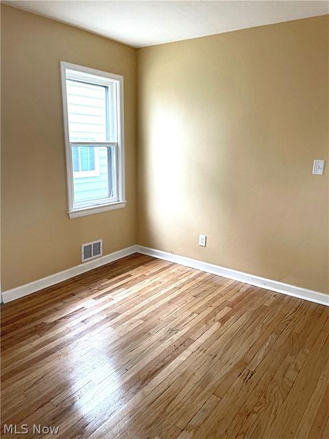 Tiny photo for 4633 Warner Road, Garfield Heights, OH 44125 (MLS # 5190169)