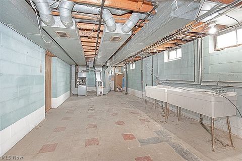 Tiny photo for 4633 Warner Road, Garfield Heights, OH 44125 (MLS # 5190169)