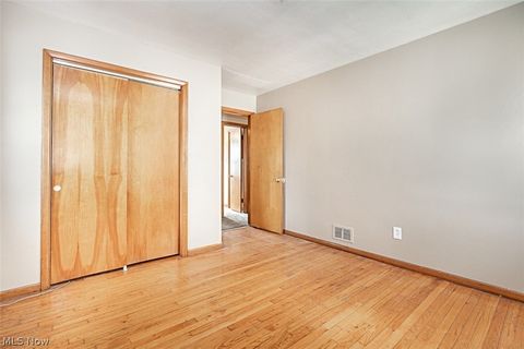 Tiny photo for 4633 Warner Road, Garfield Heights, OH 44125 (MLS # 5190169)