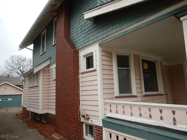 C L & L R Newells - Residential