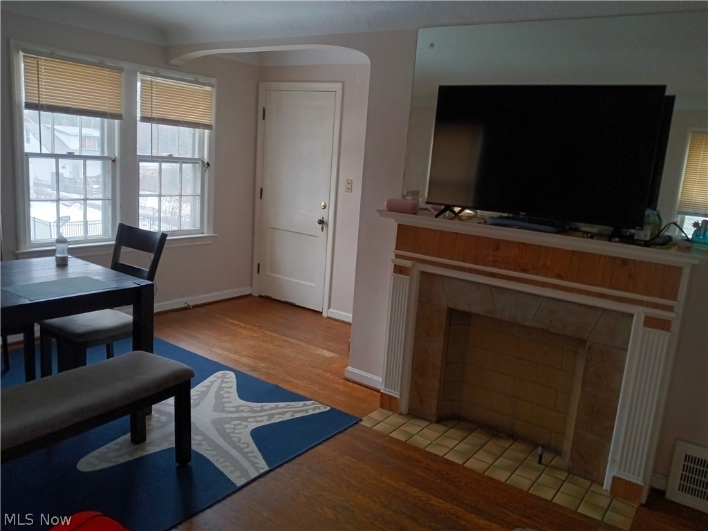 Jefferson Park - Residential Income