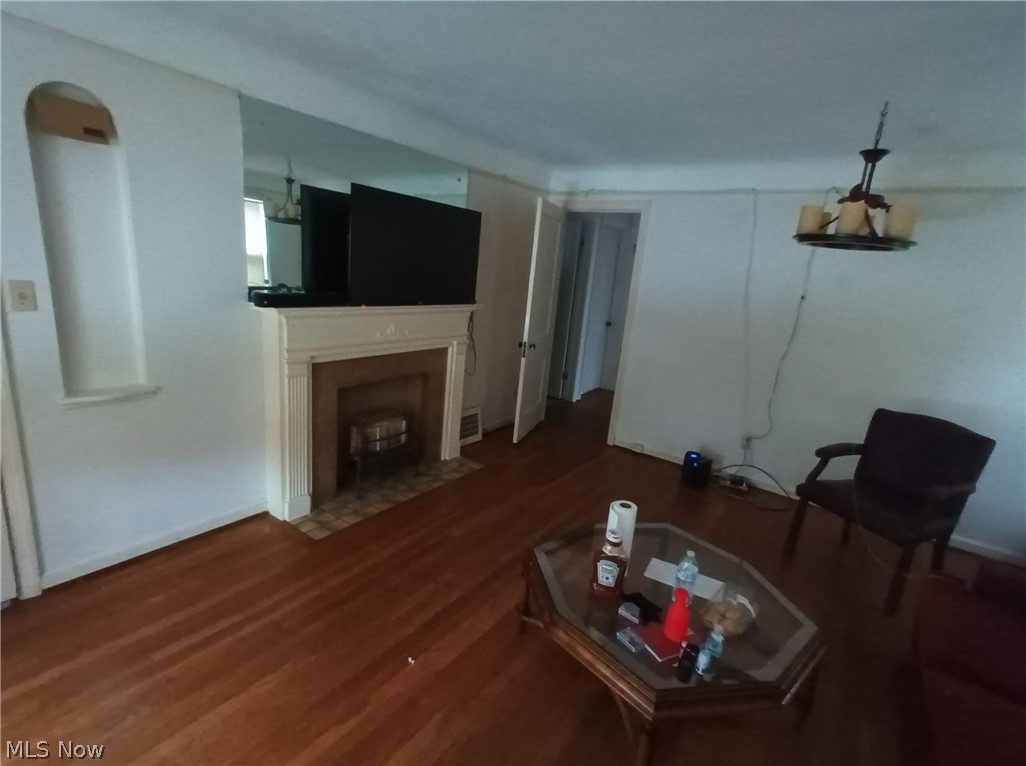 Jefferson Park - Residential Income