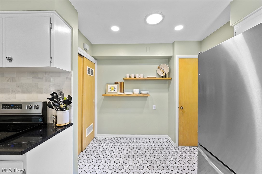 Rocky River Cc Estates 02 - Residential