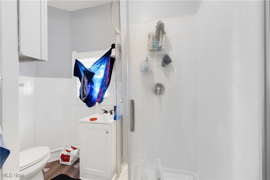 Jos H Storers - Residential Income