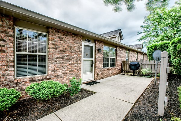 Devonshire Meadows Condo - Residential