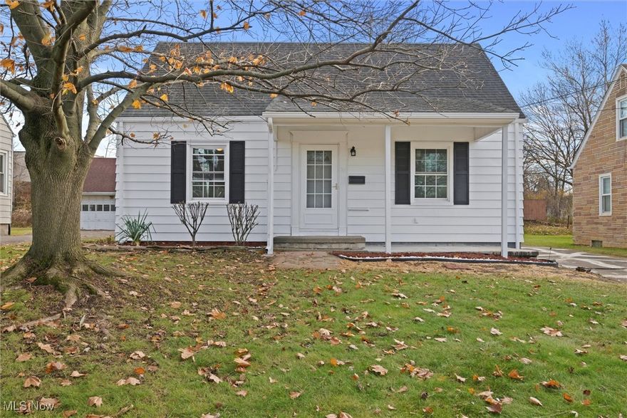 Updated Cape Cod in the Heart of Boardman – Move-In Ready!
Welcome to 31 Rockdale Ave, a beautifully remodeled Cape Cod home offering charm, convenience, and modern updates throughout. Located in the heart of Boardman, this home provides unbeatable access to everything you need—walking distance to the Southern Park Mall, close to local restaurants, schools, pharmacy, parks, and just minutes from major hospitals.
Step inside and you’ll immediately appreciate the care and craftsmanship that went into updating this home. Fresh paint, refinished hardwood floors, modern lighting, and stunning finishes make every room feel welcoming.
The bright living room showcases warm hardwood flooring and natural light pouring through the updated windows. The fully renovated bathroom features elegant marble-style tile, new fixtures, and a clean, modern feel.
The kitchen offers plenty of cabinet space, tile backsplash, updated countertops, and sliding doors that lead to a large covered back porch—perfect for relaxing, grilling, or entertaining. From there, you’ll overlook the fully fenced backyard, ideal for pets, kids, or backyard gatherings.
Outside, enjoy a private yard, detached garage, mature trees, and space to garden or play.
With its updates, walkability, and prime Boardman location, this home is truly move-in ready. All that’s missing is YOU!