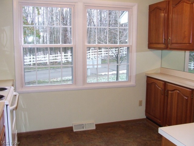 Huntington Park Condo - Residential