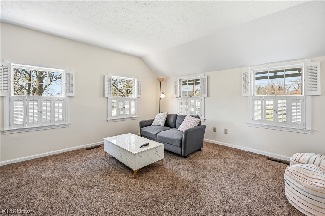 Howland Township - Commercial Sale