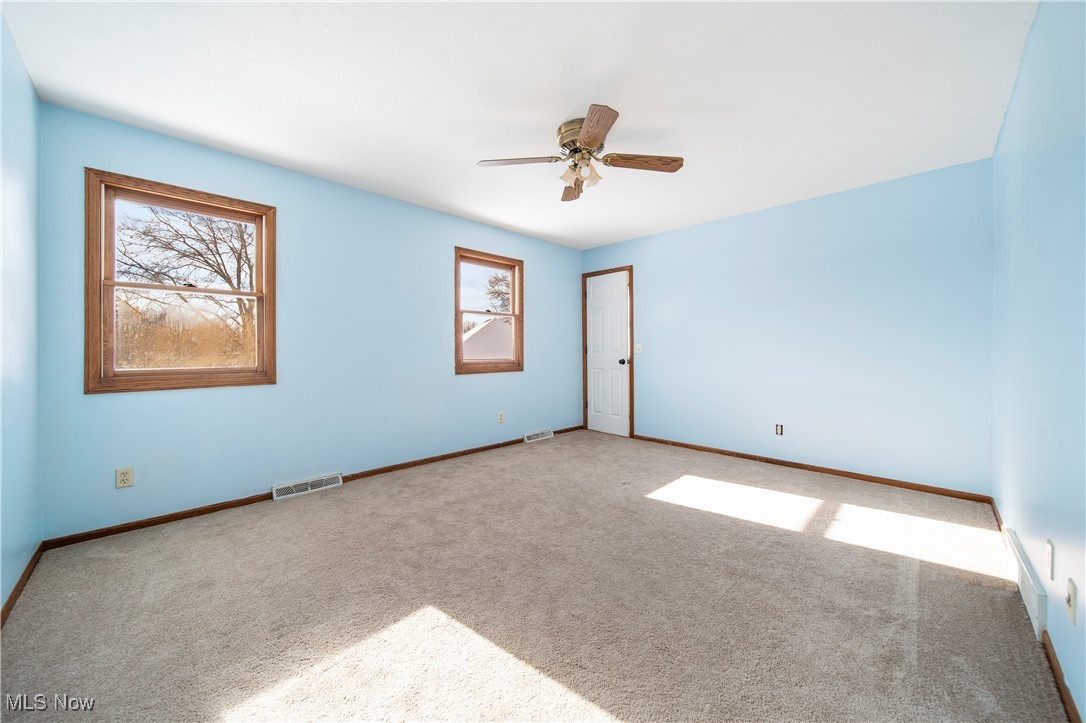 3387 Stratham Circle, Canton, Ohio image 31