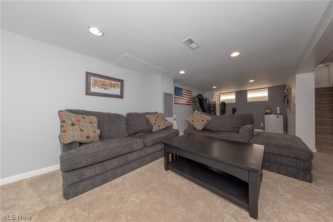 Walter H Tellings Mayfield-Est - Residential