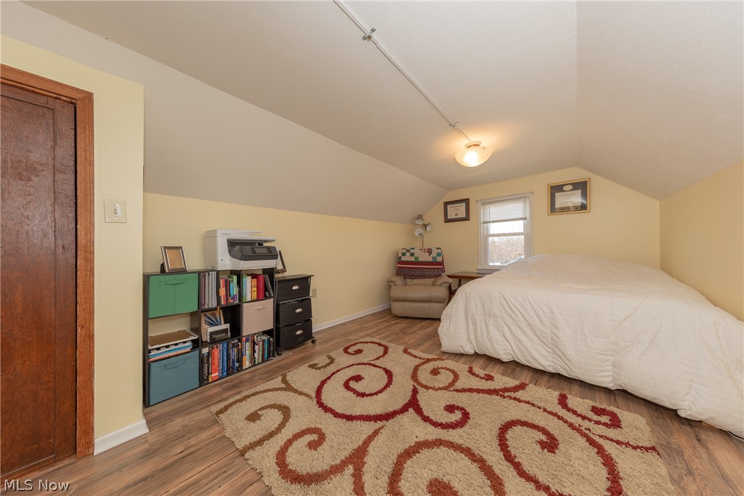 Walter H Tellings Mayfield-Est - Residential