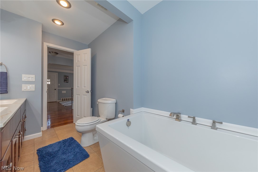 Walter H Tellings Mayfield-Est - Residential