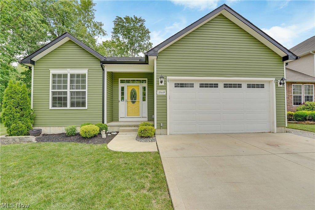 Photo of 10449 Maryland Street, Aurora, OH 44202 (MLS # 5222365)