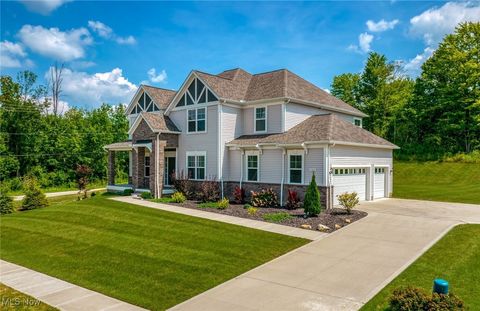 792 Nancy Drive Aurora OH 44202