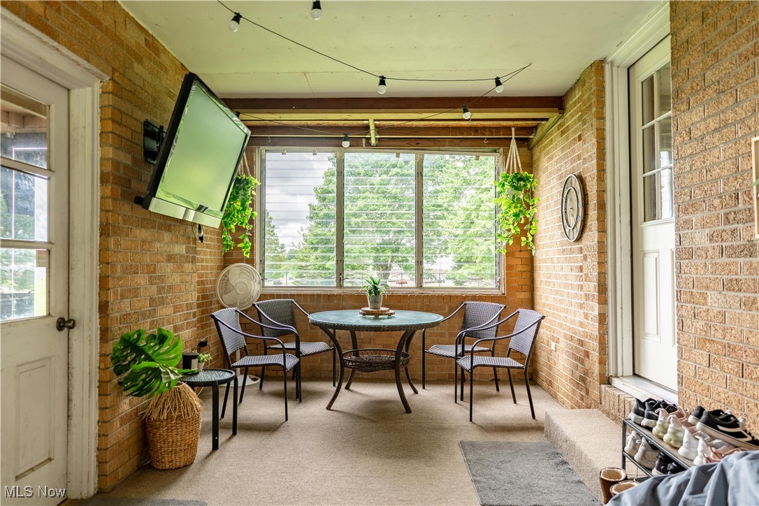 6111 Hollydale Avenue, Canton, Ohio image 25