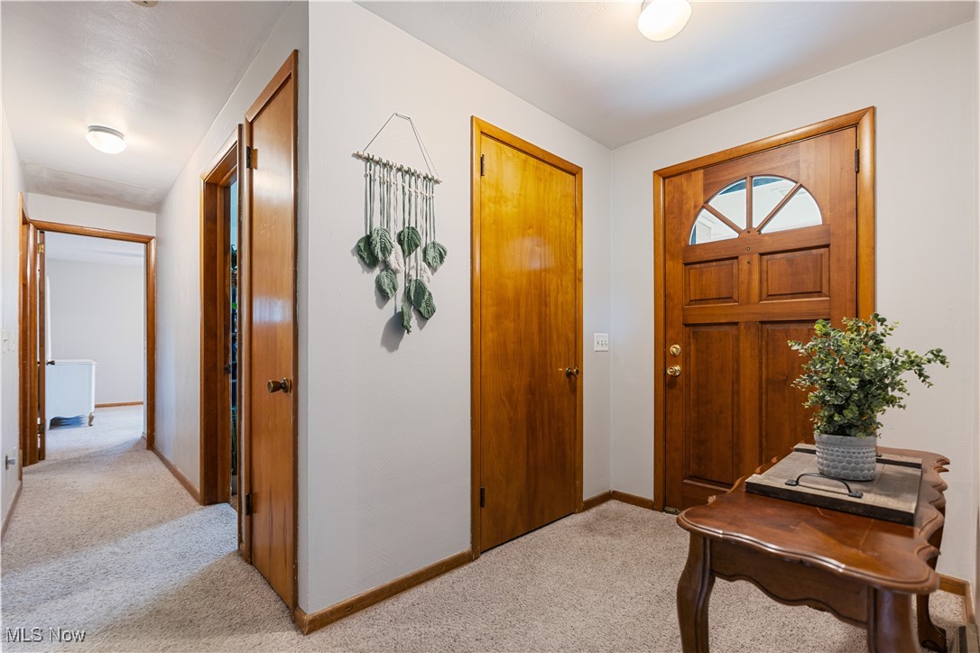 6111 Hollydale Avenue, Canton, Ohio image 2