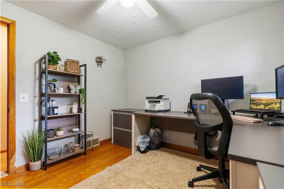 6111 Hollydale Avenue, Canton, Ohio image 21