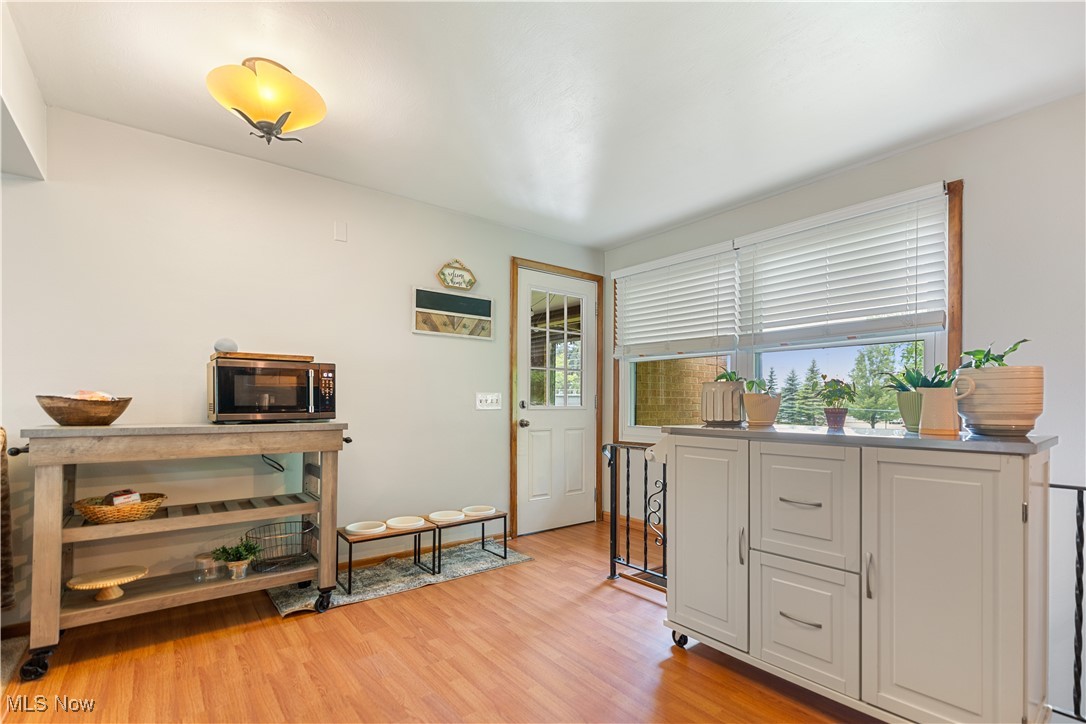 6111 Hollydale Avenue, Canton, Ohio image 13