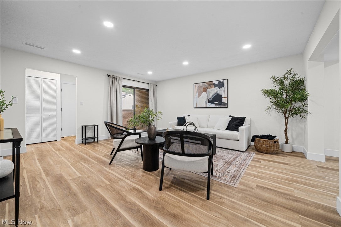 4449 Cushing Lane