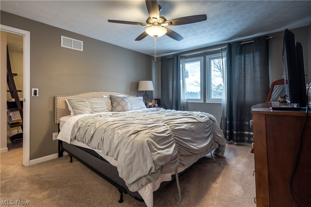 Hampton Ridge Condo - Residential