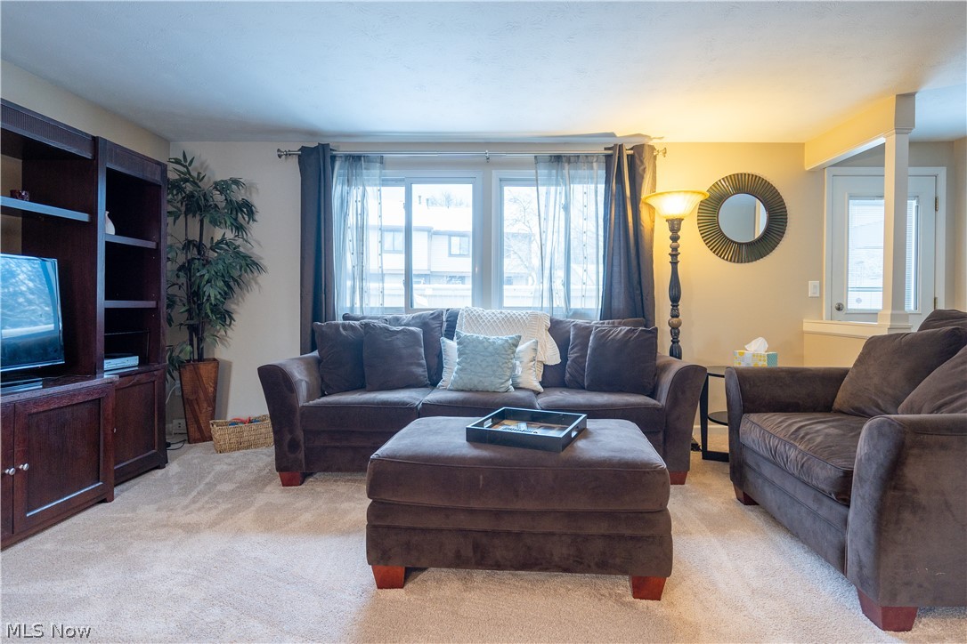 Hampton Ridge Condo - Residential