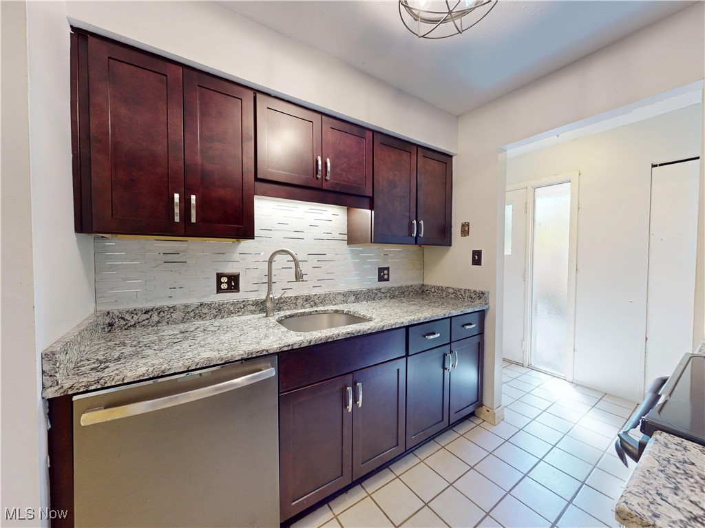 Fairfax Manor Condo - Residential