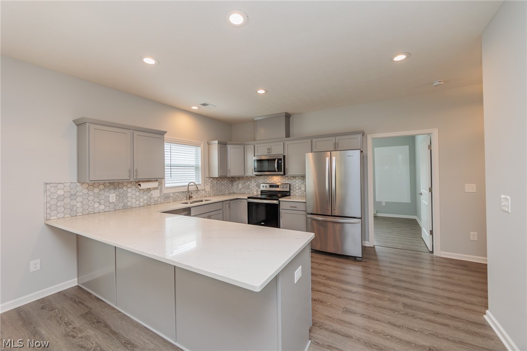 Waterford Pointe 2 As Pleasant - Residential