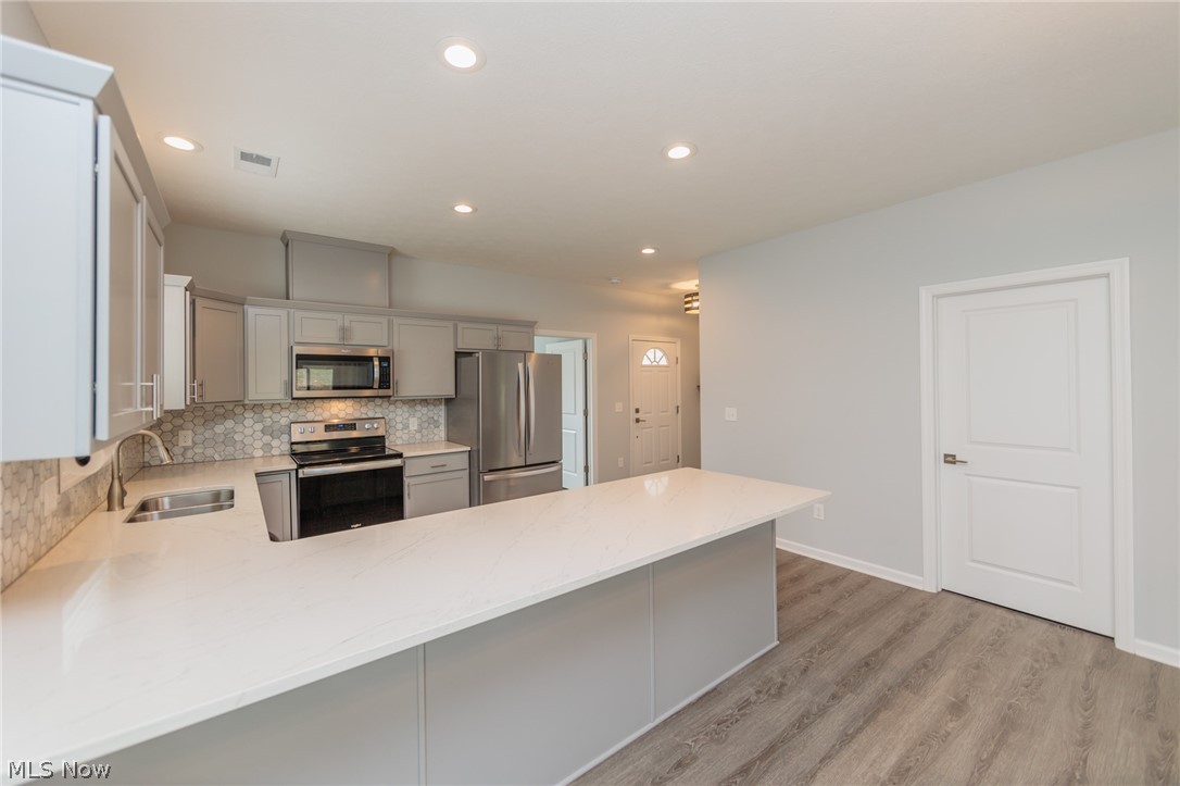 Waterford Pointe 2 As Pleasant - Residential