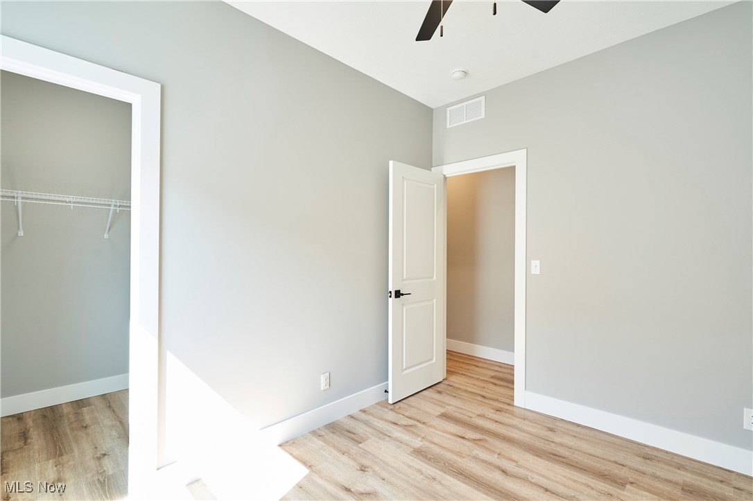 35940 Portage Drive, Eastlake, Ohio image 20