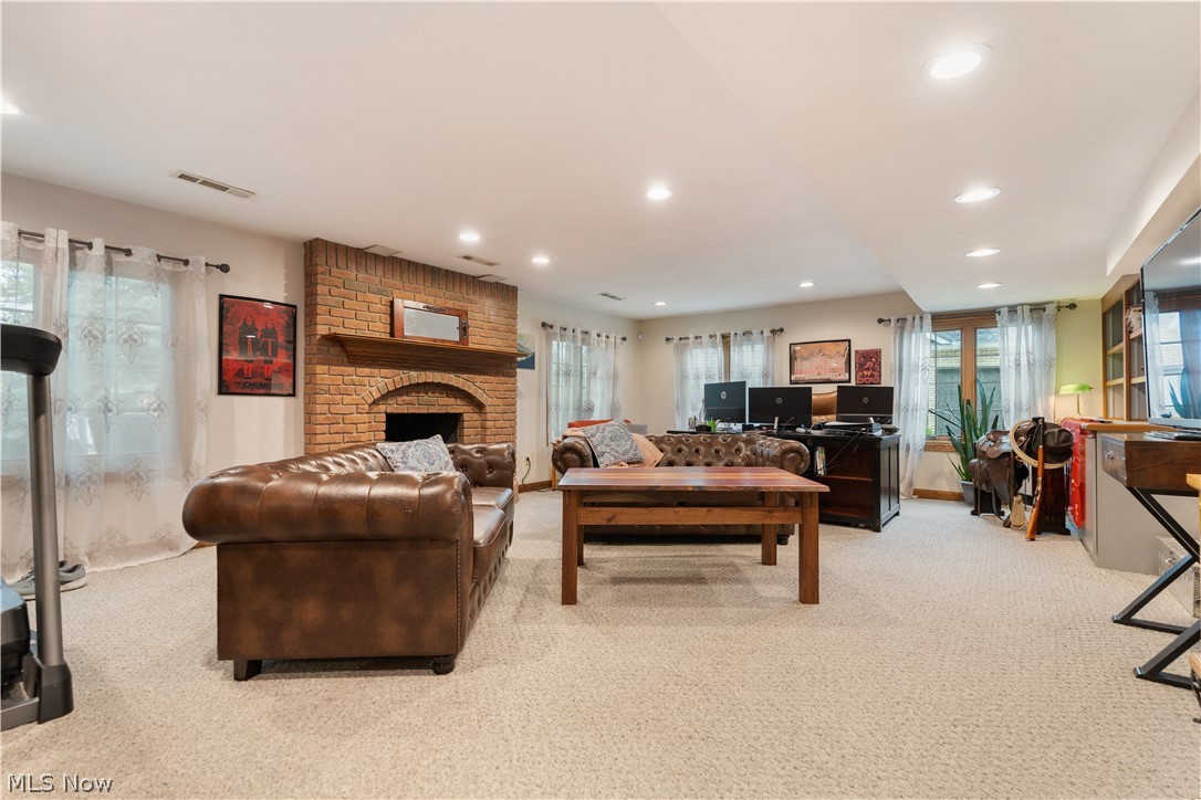 Woods At Nobles Pond - Residential