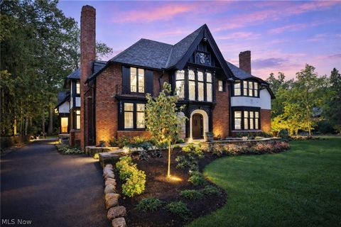 Homes For Sale - 2970 Fairmount Boulevard<br/> Cleveland, OH 44118