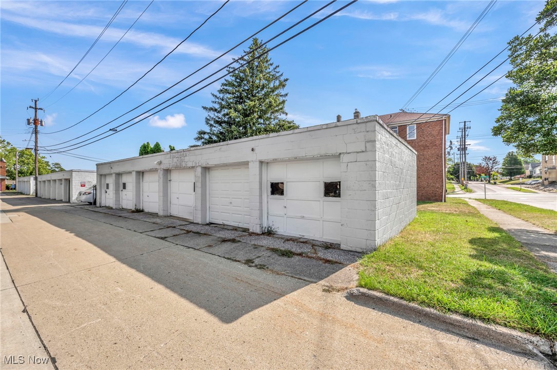 Ridgeview Manor - Commercial Sale