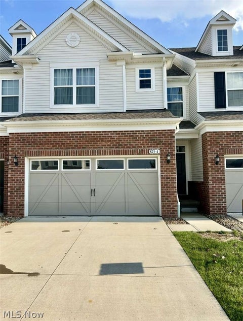 Condo For Sale - 875 Dipper Lane #4<br/> Aurora, OH 44202
