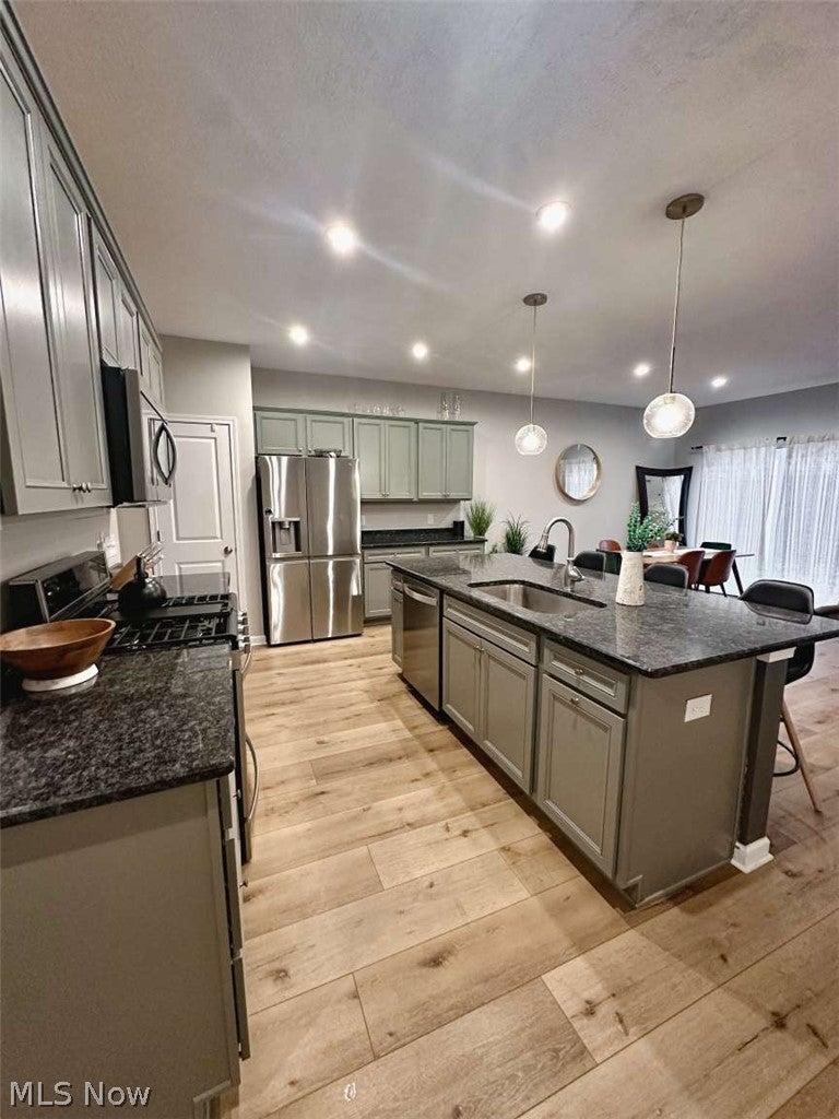 875 Dipper Lane 4