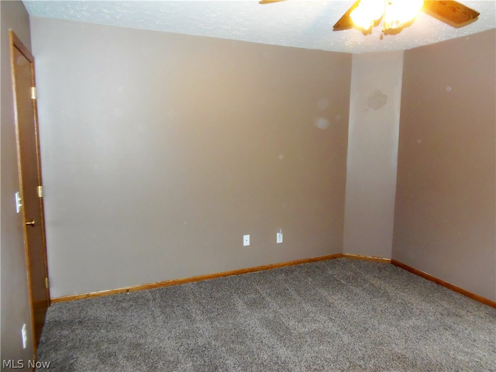 Woodbury Condo - Residential