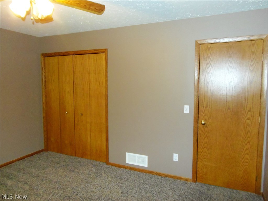 Woodbury Condo - Residential