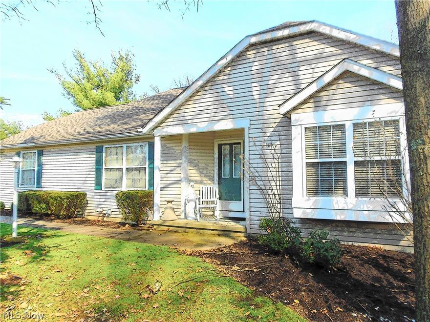 Just what you need, private 2 bedroom Open Floor Plan, Ranch Condo with cathedral ceilings in Great rm, Master bedroom. Fully stainless steel applianced in kitchen, 1st floor laundry, sun room, finished family rm in lower level, does have a 1/2 bth and already plumbed for a shower or tub. Room to make a 3rd bedrm also. Nice deck out back, you even may see a few deer passing by. May not last,schedule a showing today.