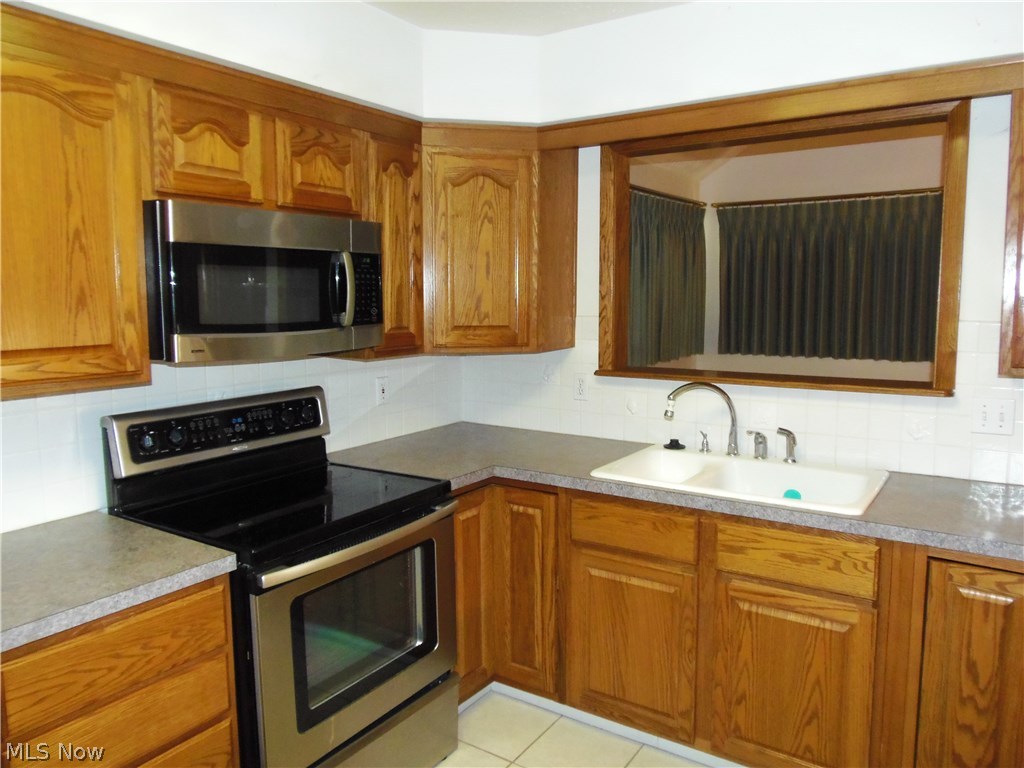 Woodbury Condo - Residential