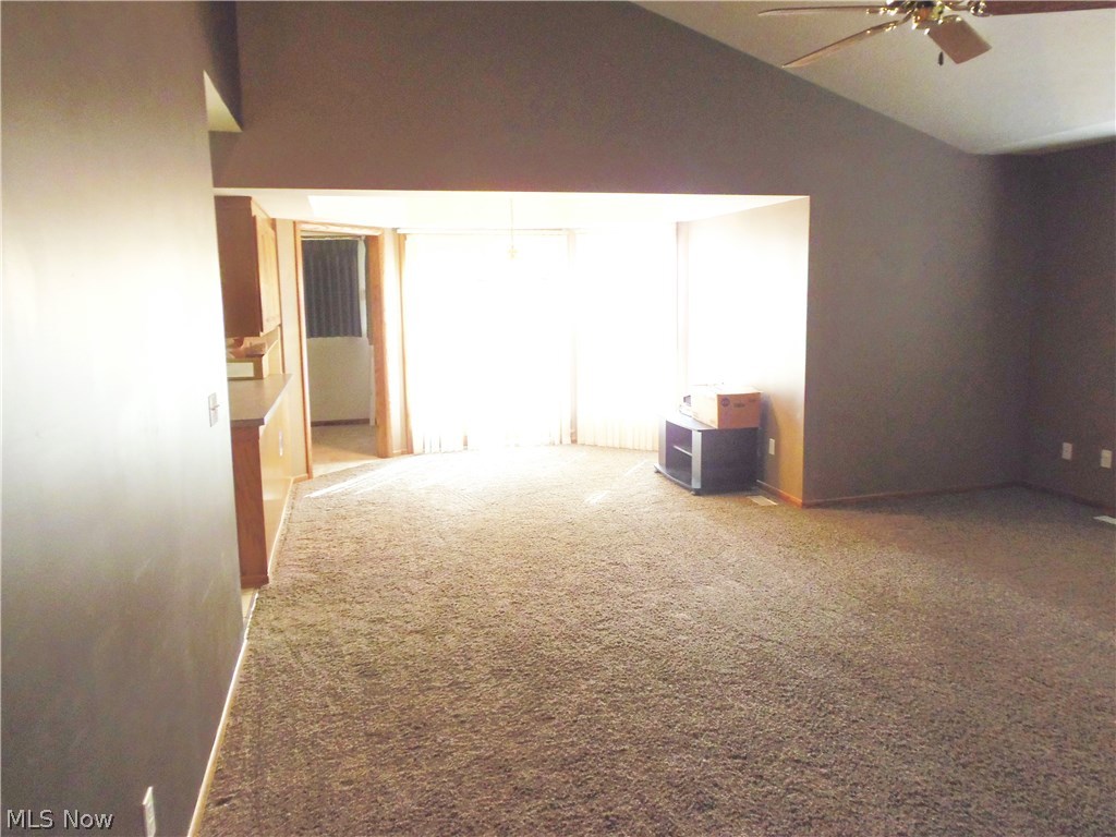 Woodbury Condo - Residential