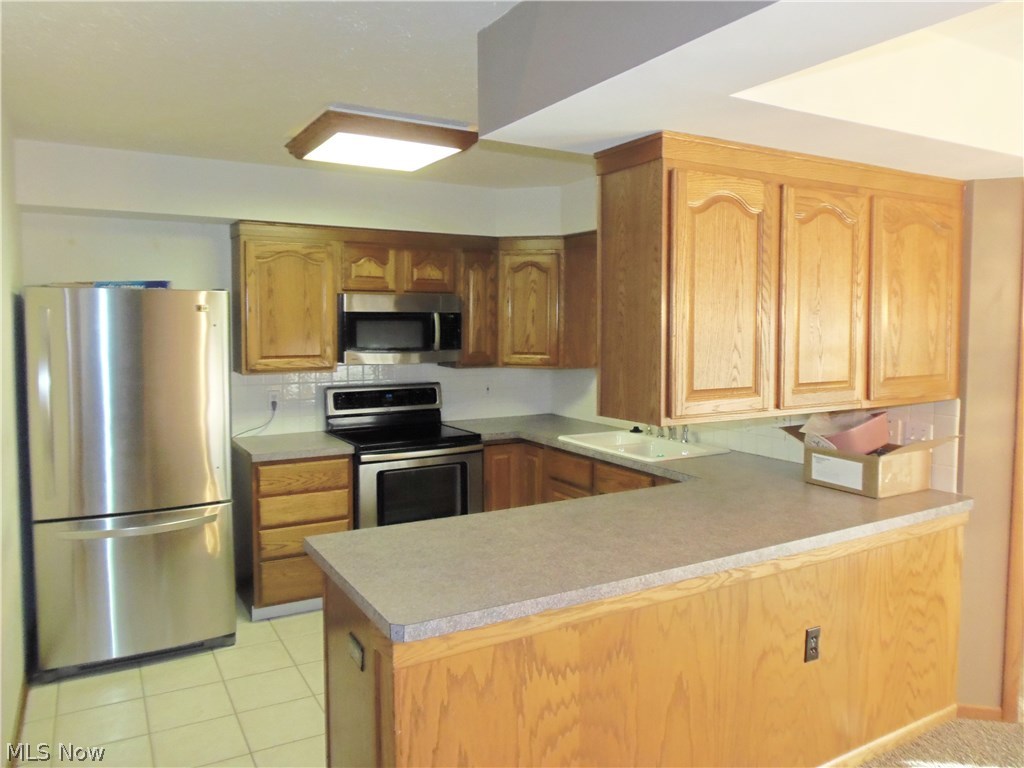 Woodbury Condo - Residential