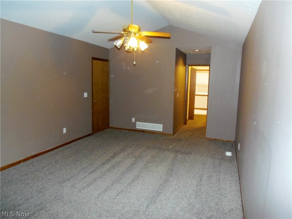 Woodbury Condo - Residential