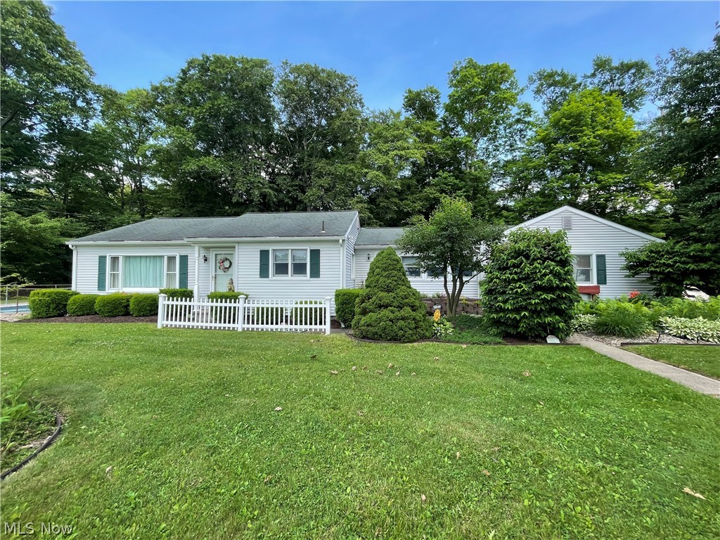 Photo 1 of 22 — 4510 Leetonia Road, Leetonia, OH 44431