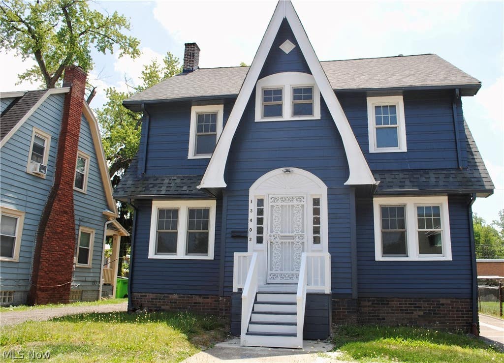 Photo of 13402 Alvin Avenue, Garfield Heights, OH 44105 (MLS # 5224939)