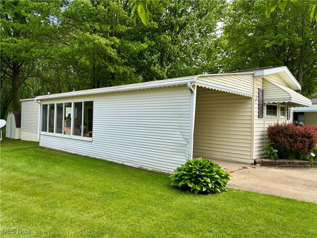 1229 Columbiana Lisbon Road #55, Columbiana, Ohio image 4