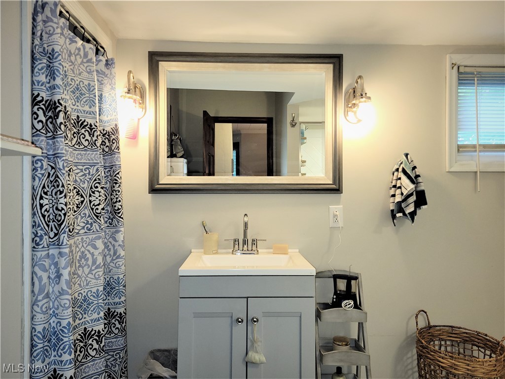 517 N 10th Street, Cambridge, Ohio image 27