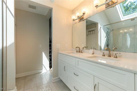 Tiny photo for 6 Auburn Avenue SE, Canton, OH 44709 (MLS # 5239750)