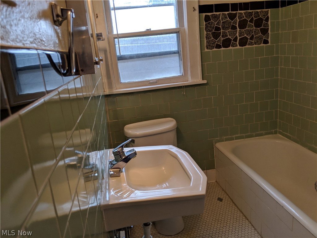 Cuyahoga View Estate - Residential Lease