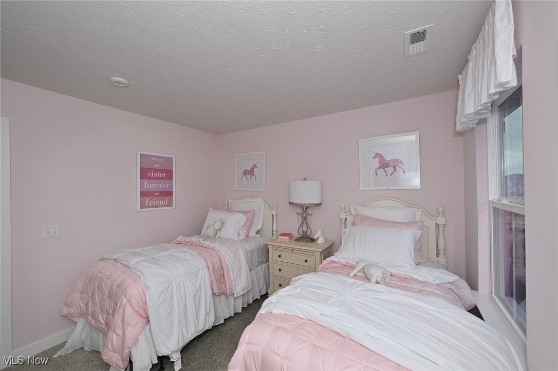 Hickory Crk Ph One - Residential